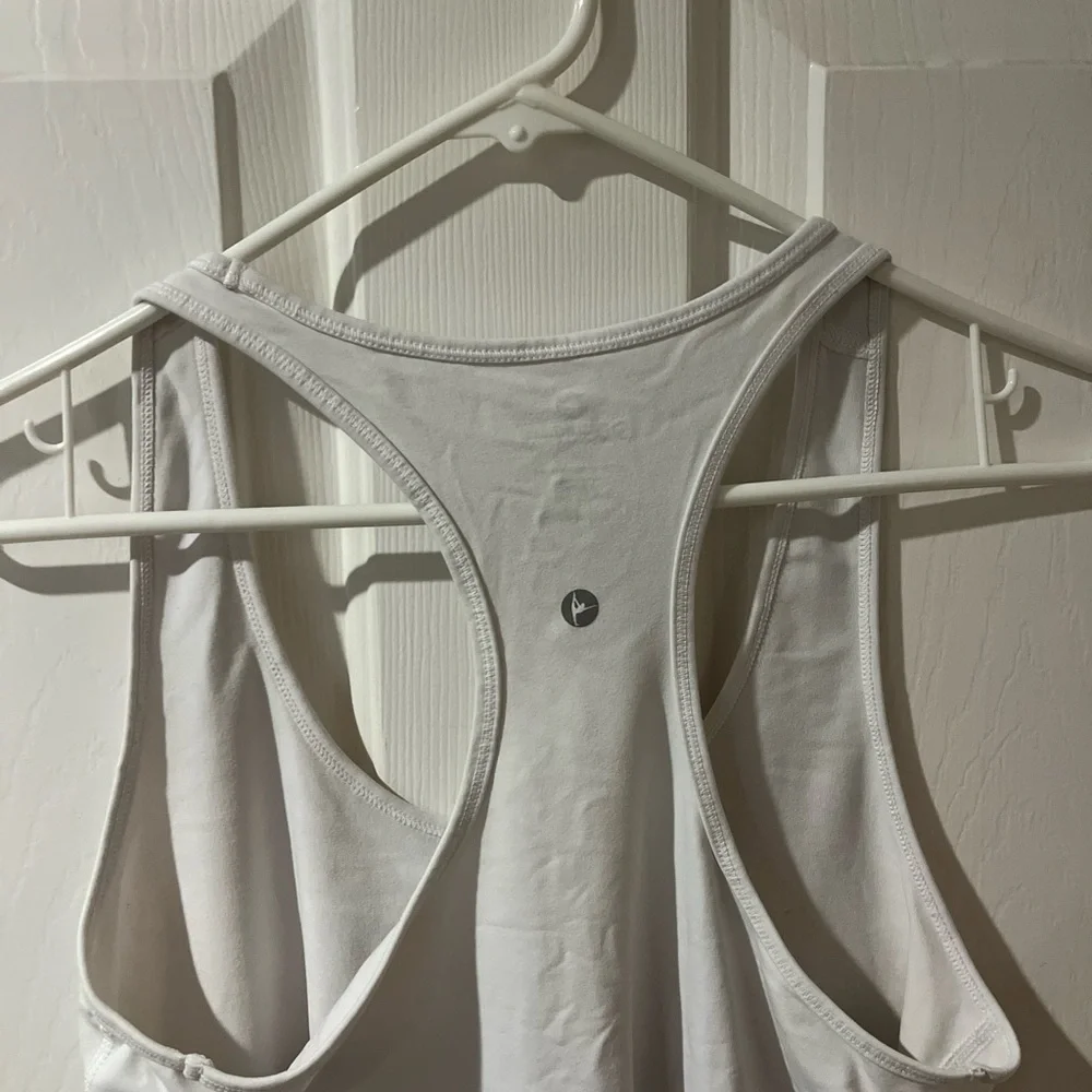 White Athletic racer back tank top - Picture 2 of 3